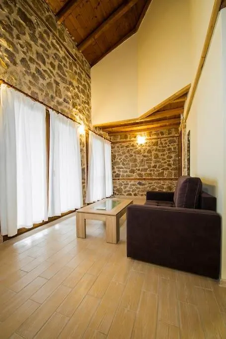 Petrini Spiti Villa Pyrgadikia Greece