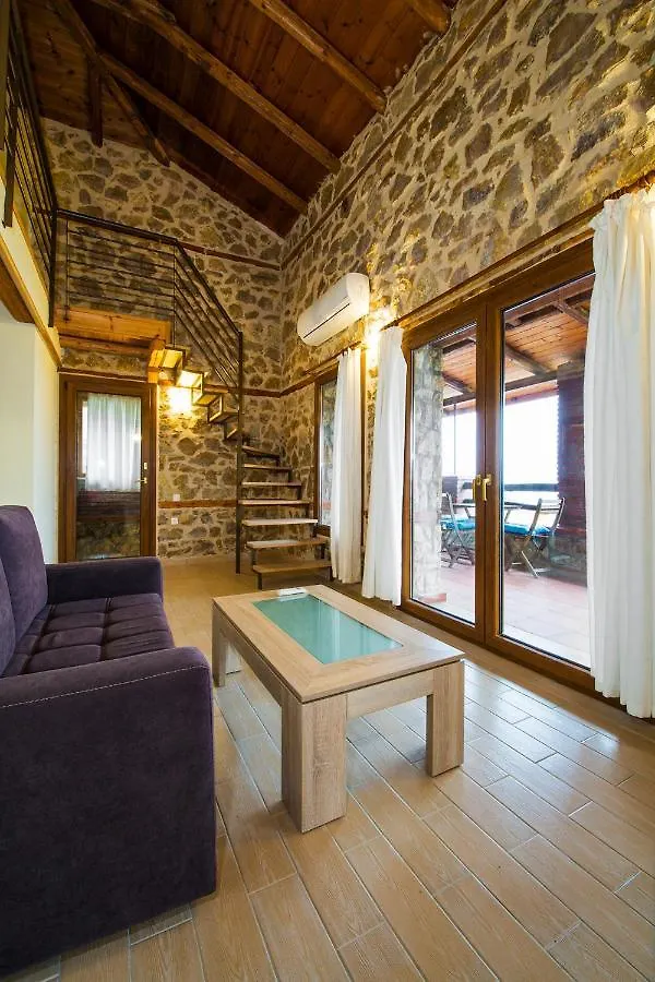 Petrini Spiti Villa Pyrgadikia