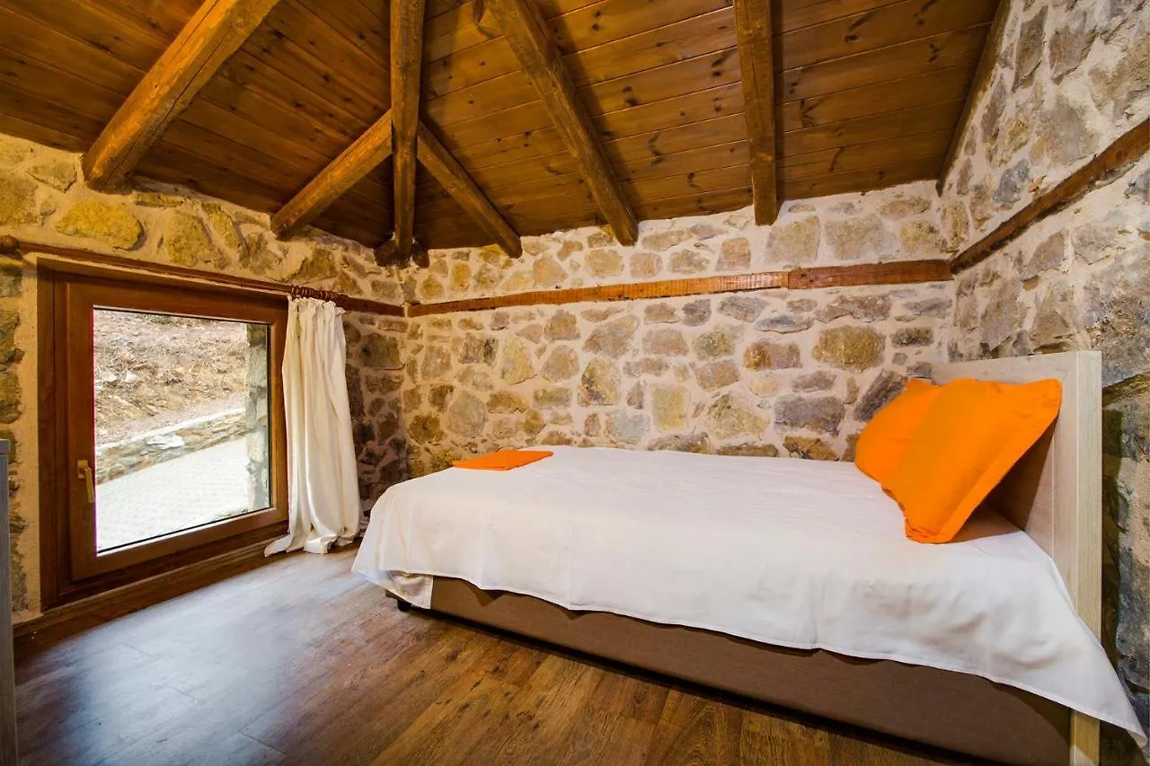 Petrini Spiti Villa Pyrgadikia