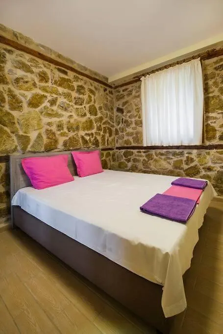Petrini Spiti Villa Pyrgadikia